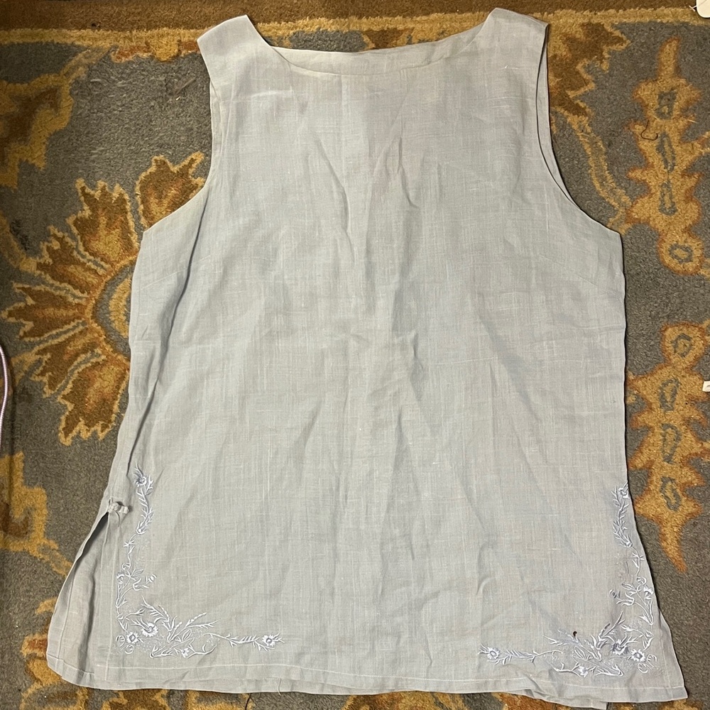 🎀SOLD🎀 Handmade Vintage Light Gray Sleeveless Linen Top